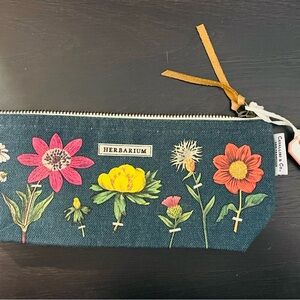 NWT- Cavalini & Co Floral Embroidered Pouch with zipper